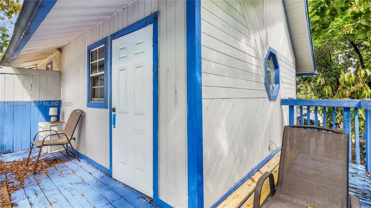 898 NE 39th St , Oakland Park, FL 33334 Photo