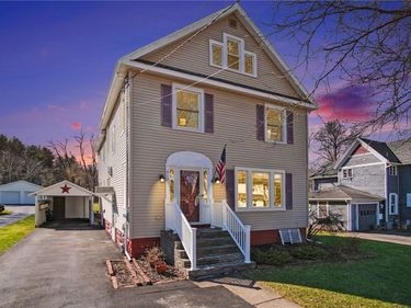 217 Grace Avenue, Newark, NY 14513