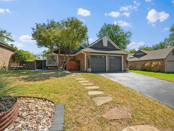 2516 Lake Bend Terrace, Carrollton, TX 75006