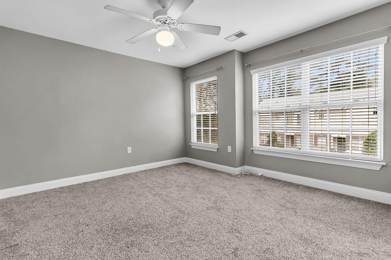 945 E Estates Boulevard Photo 16