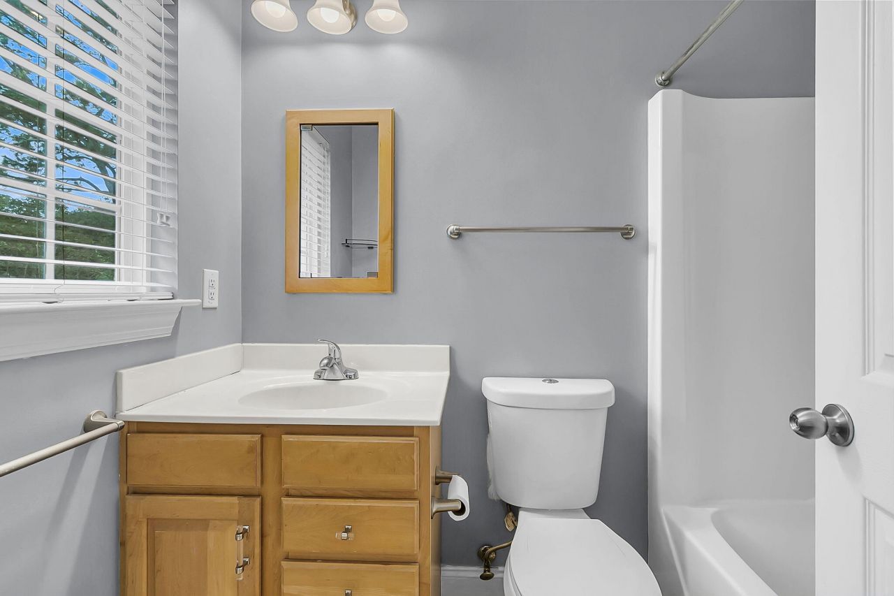 945 E Estates Boulevard Photo 18