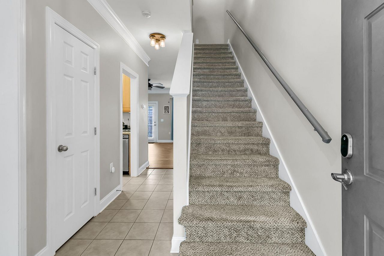 945 E Estates Boulevard Photo 6