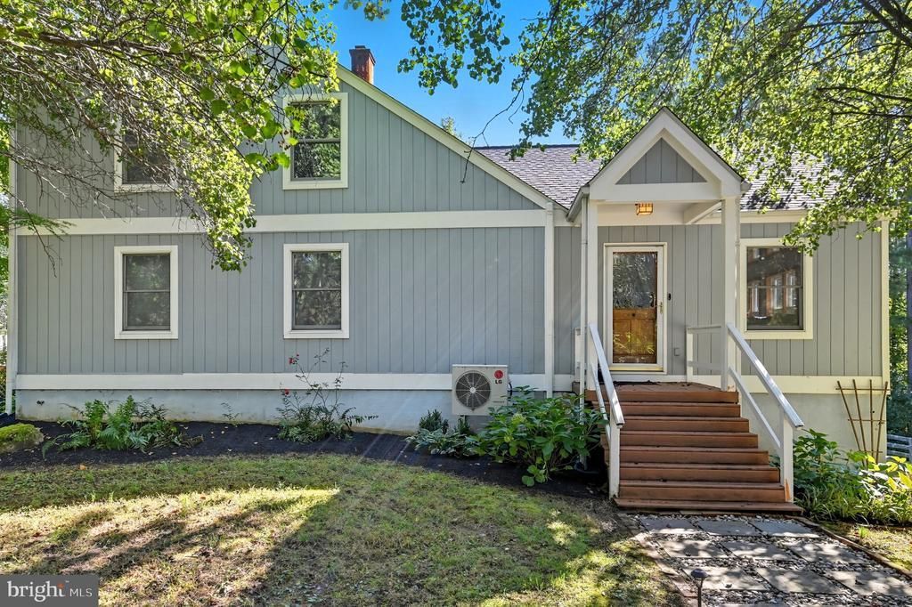 377 Rainbow Way , Front Royal, VA 22630 Main Photo