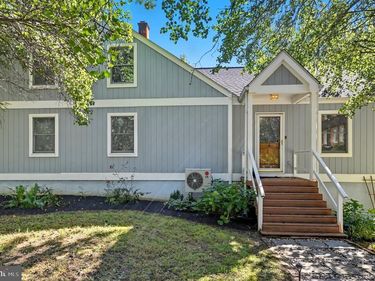 377 RAINBOW WAY , FRONT ROYAL, VA 22630