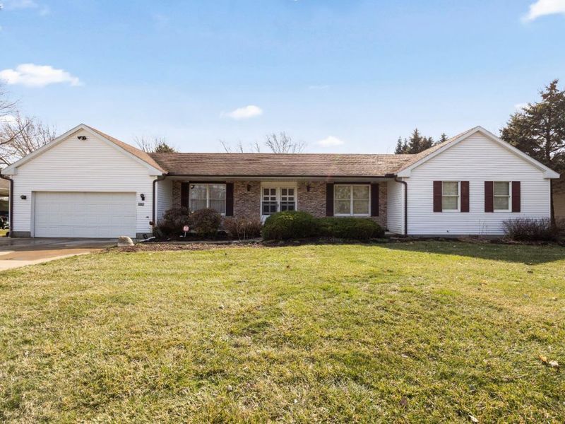 5804 McCartney Road, Sandusky, OH 44870 Photo 2