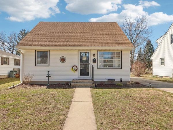 1308 West End ROAD, Waukesha, WI 53188