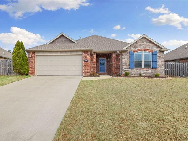 3494 Foxtail Lily Lane, Fayetteville, AR 72704