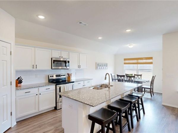 2923 W Azurite Street , Fayetteville, AR 72704