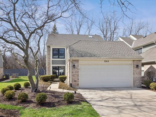 2612 Ashley Woods Drive , Westchester, IL 60154