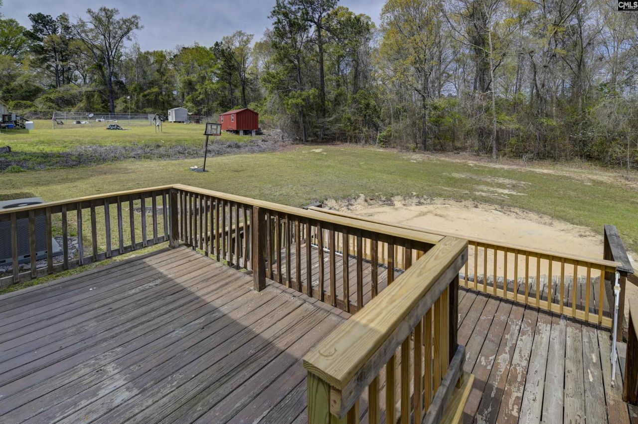 60 Maple Lane Photo 13