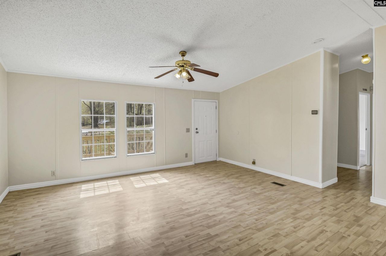 60 Maple Lane Photo 16