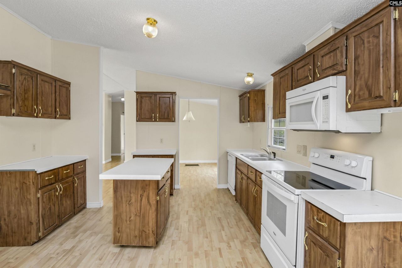 60 Maple Lane Photo 25