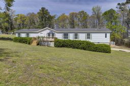 60 Maple Lane photo 4