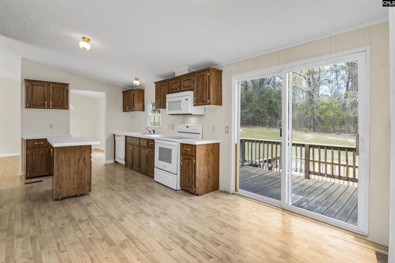 60 Maple Lane Photo 29