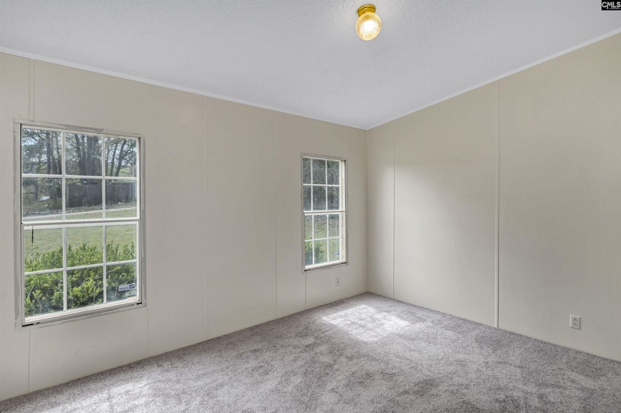 60 Maple Lane Photo 31