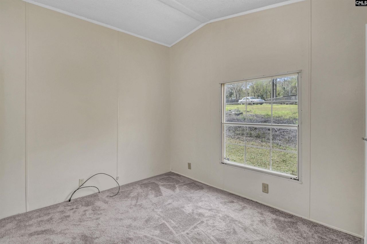 60 Maple Lane Photo 35