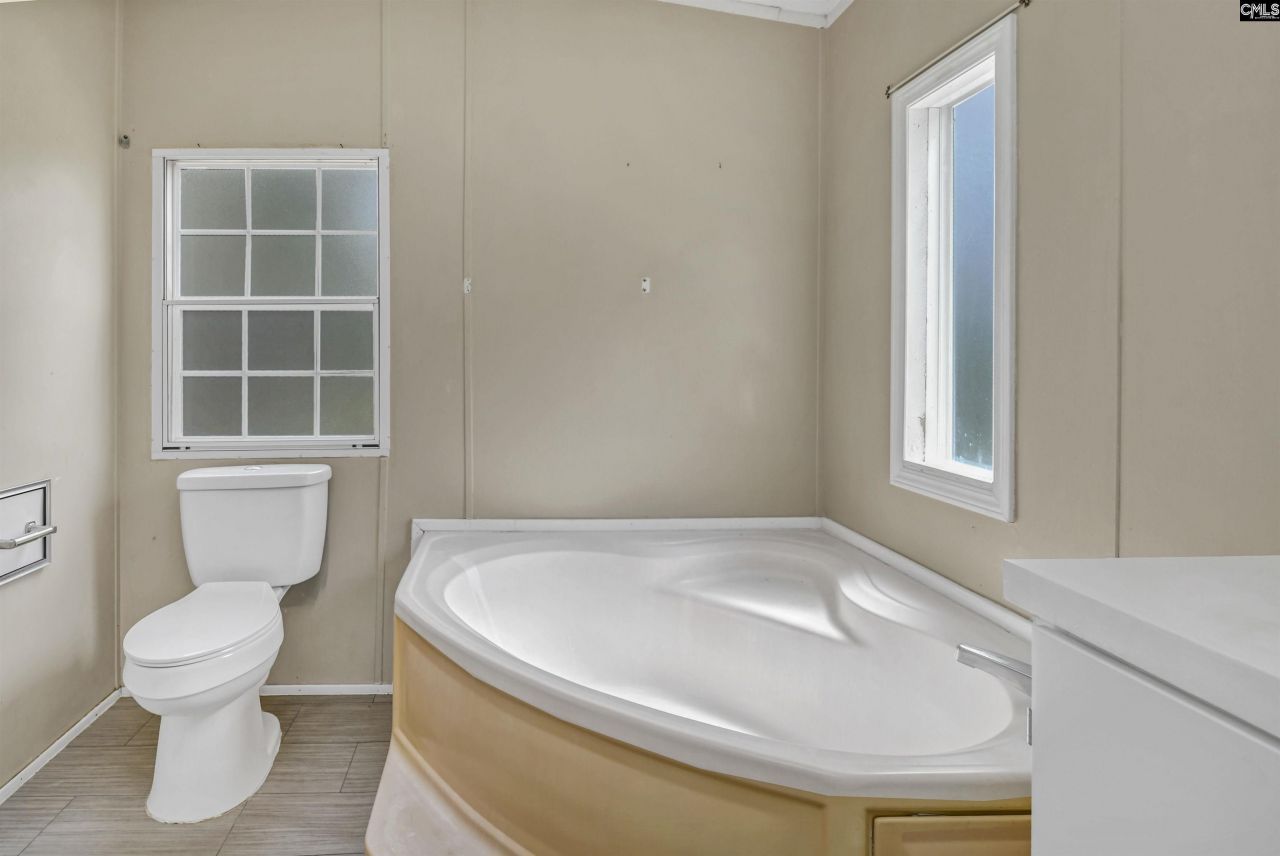 60 Maple Lane Photo 42