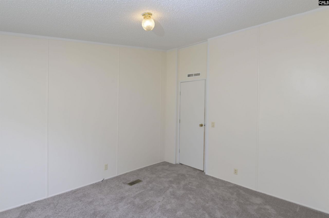 60 Maple Lane Photo 44