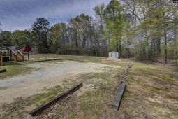 60 Maple Lane photo 4