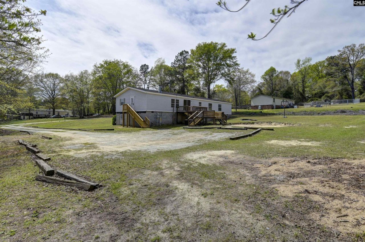 60 Maple Lane Photo 5