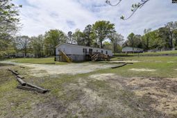 60 Maple Lane photo 4