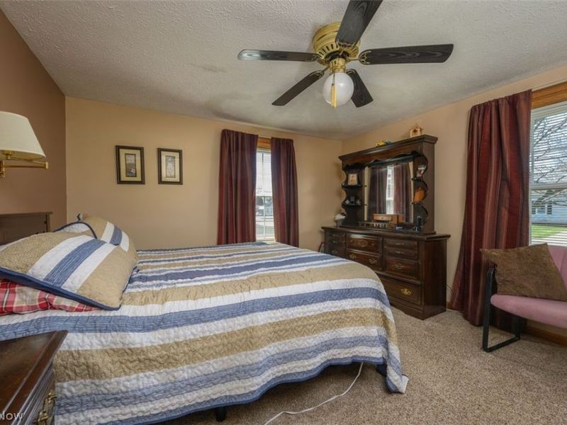 318 Wood Street N, East Canton, OH 44730 Photo 13