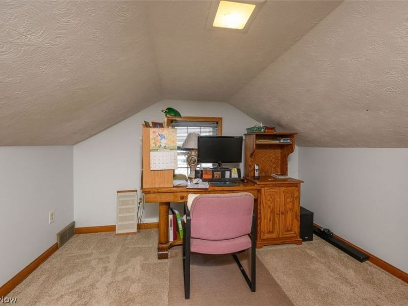 318 Wood Street N, East Canton, OH 44730 Photo 16