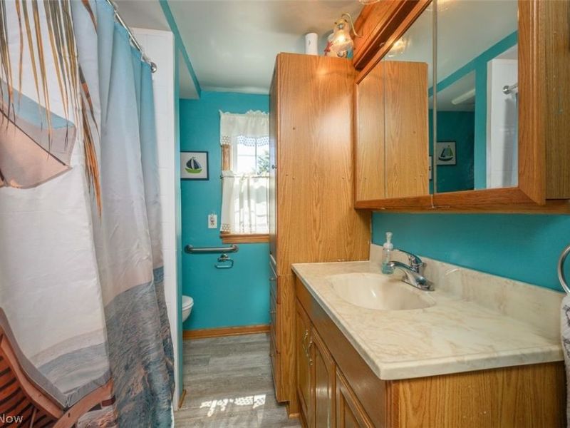 318 Wood Street N, East Canton, OH 44730 Photo 17