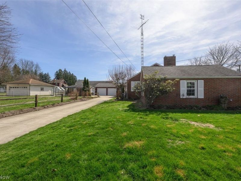 318 Wood Street N, East Canton, OH 44730 Photo 24