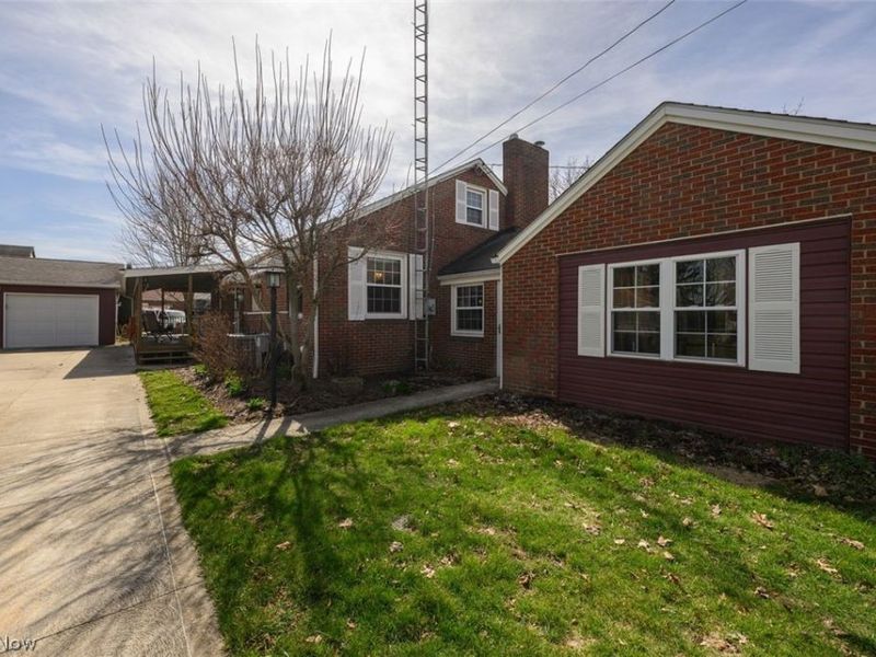 318 Wood Street N, East Canton, OH 44730 Photo 25