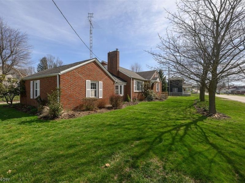 318 Wood Street N, East Canton, OH 44730 Photo 26