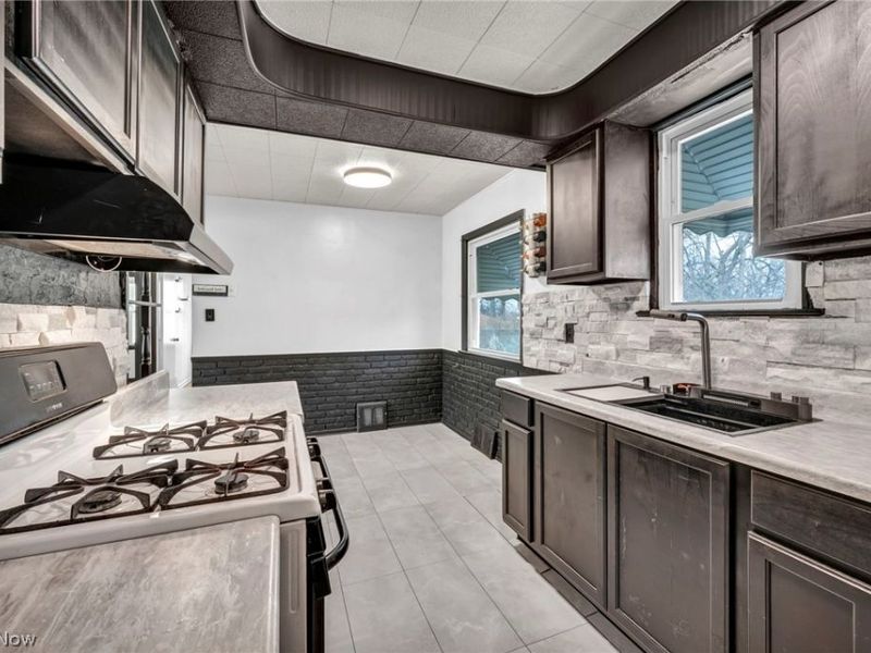 5365 E 131st Street, Garfield Heights, OH 44125 Photo 9