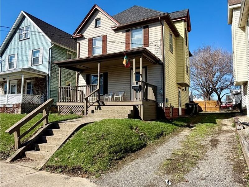 909 Clarendon Avenue SW, Canton, OH 44710 Photo 2