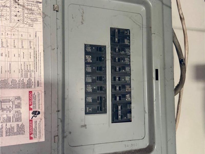 909 Clarendon Avenue SW, Canton, OH 44710 Photo 30