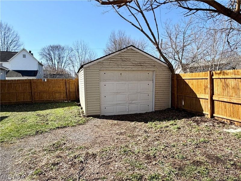 909 Clarendon Avenue SW, Canton, OH 44710 Photo 35