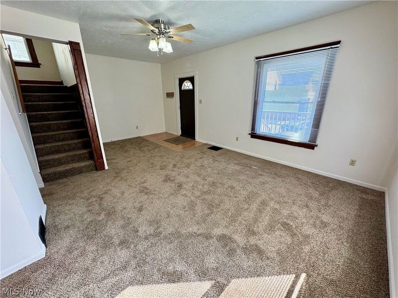 909 Clarendon Avenue SW, Canton, OH 44710 Photo 9