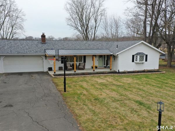 1061 North, Suffield, CT 06078