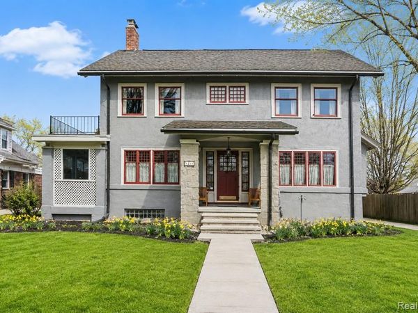 1235 Yorkshire Road, Birmingham, MI 48009