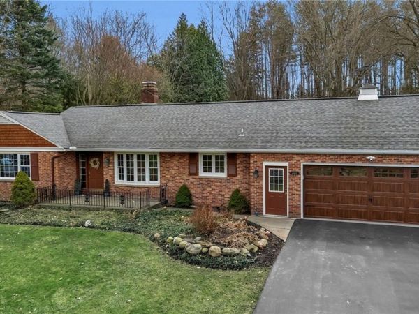 6905 Powers Road , Orchard Park, NY 14127