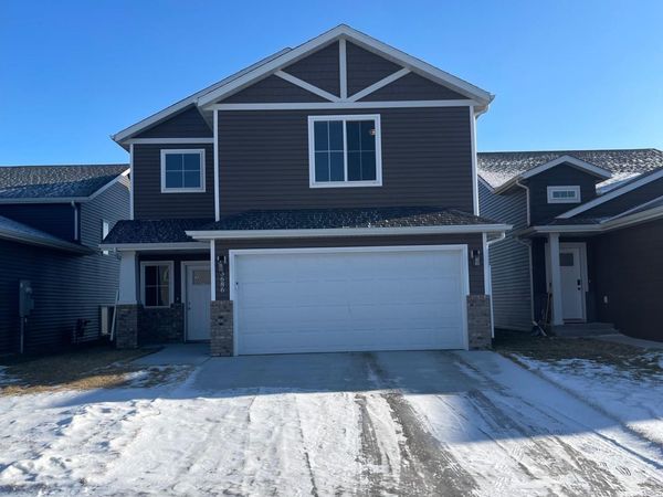 3686 Chinook Drive S, Fargo, ND 58104