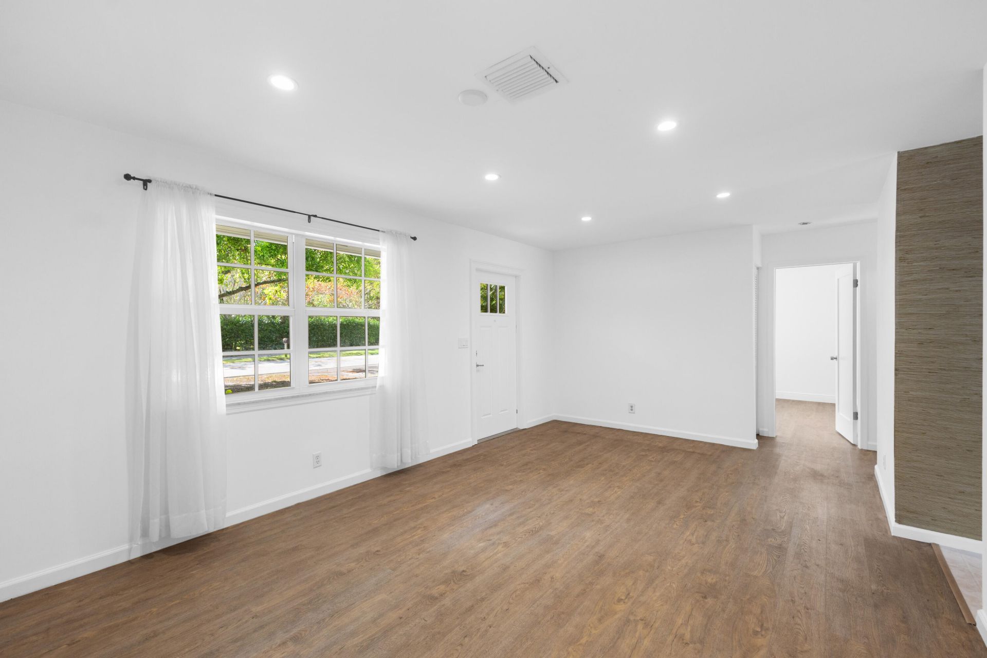 227 W Riverside Drive, Jupiter, FL 33469 Photo