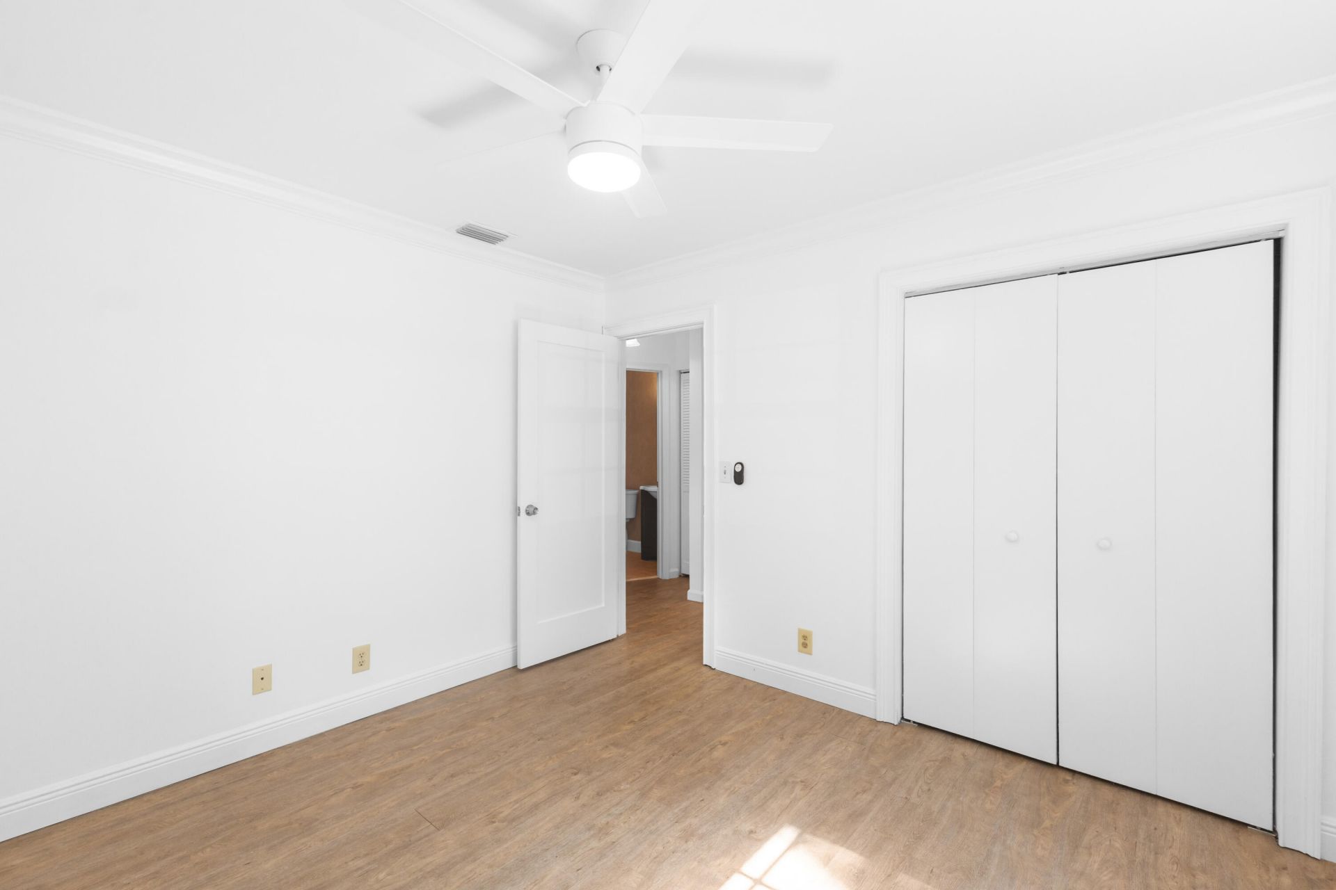 227 W Riverside Drive, Jupiter, FL 33469 Photo