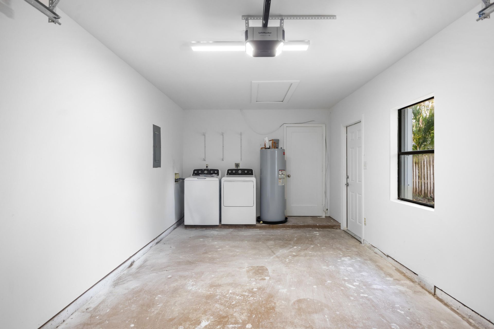 227 W Riverside Drive, Jupiter, FL 33469 Photo