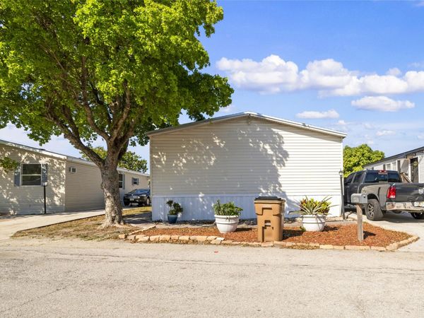 4905 NE 2nd Way, Pompano Beach, FL 33064