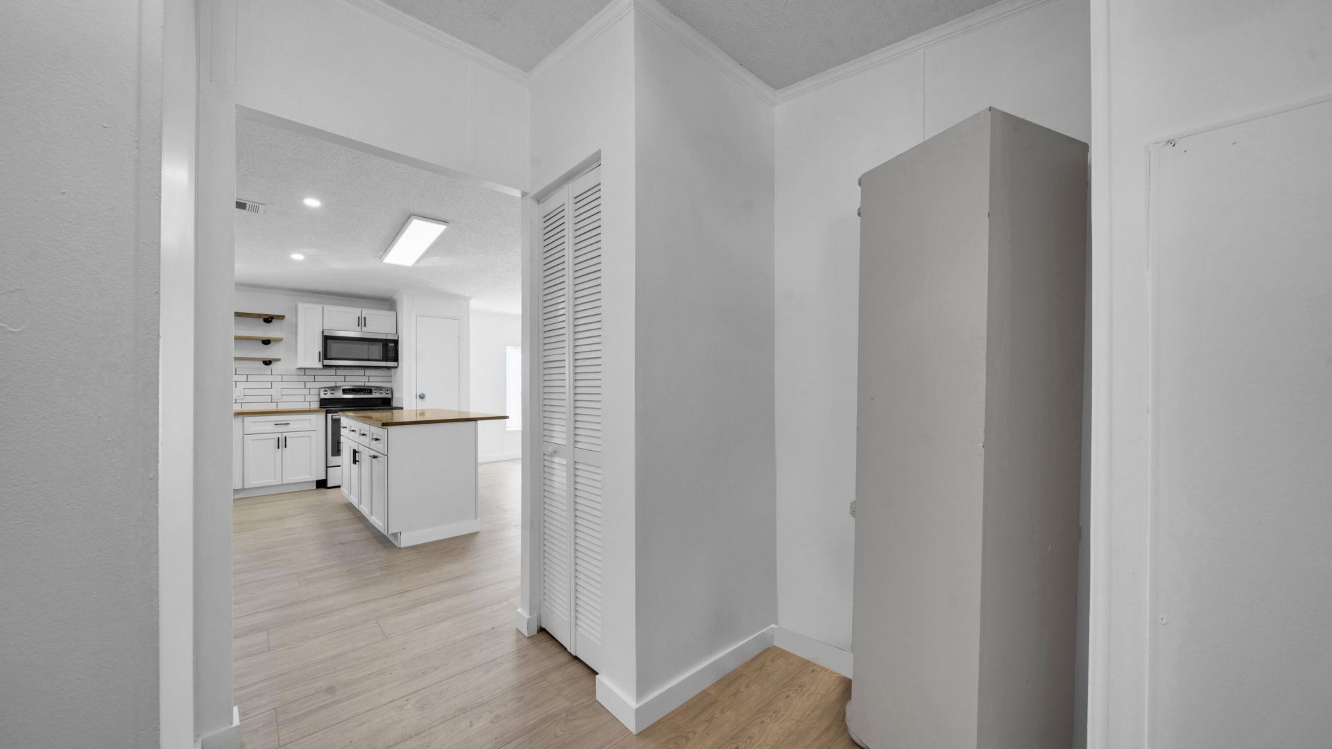 4905 NE 2nd Way, Pompano Beach, FL 33064 Photo