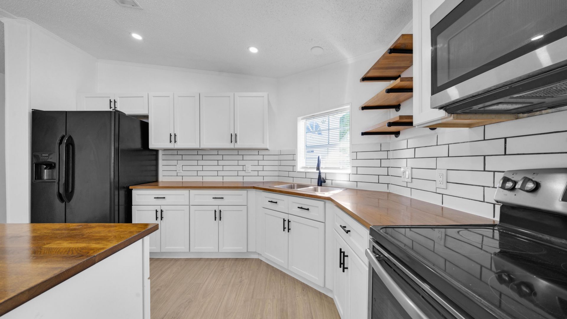 4905 NE 2nd Way, Pompano Beach, FL 33064 Photo