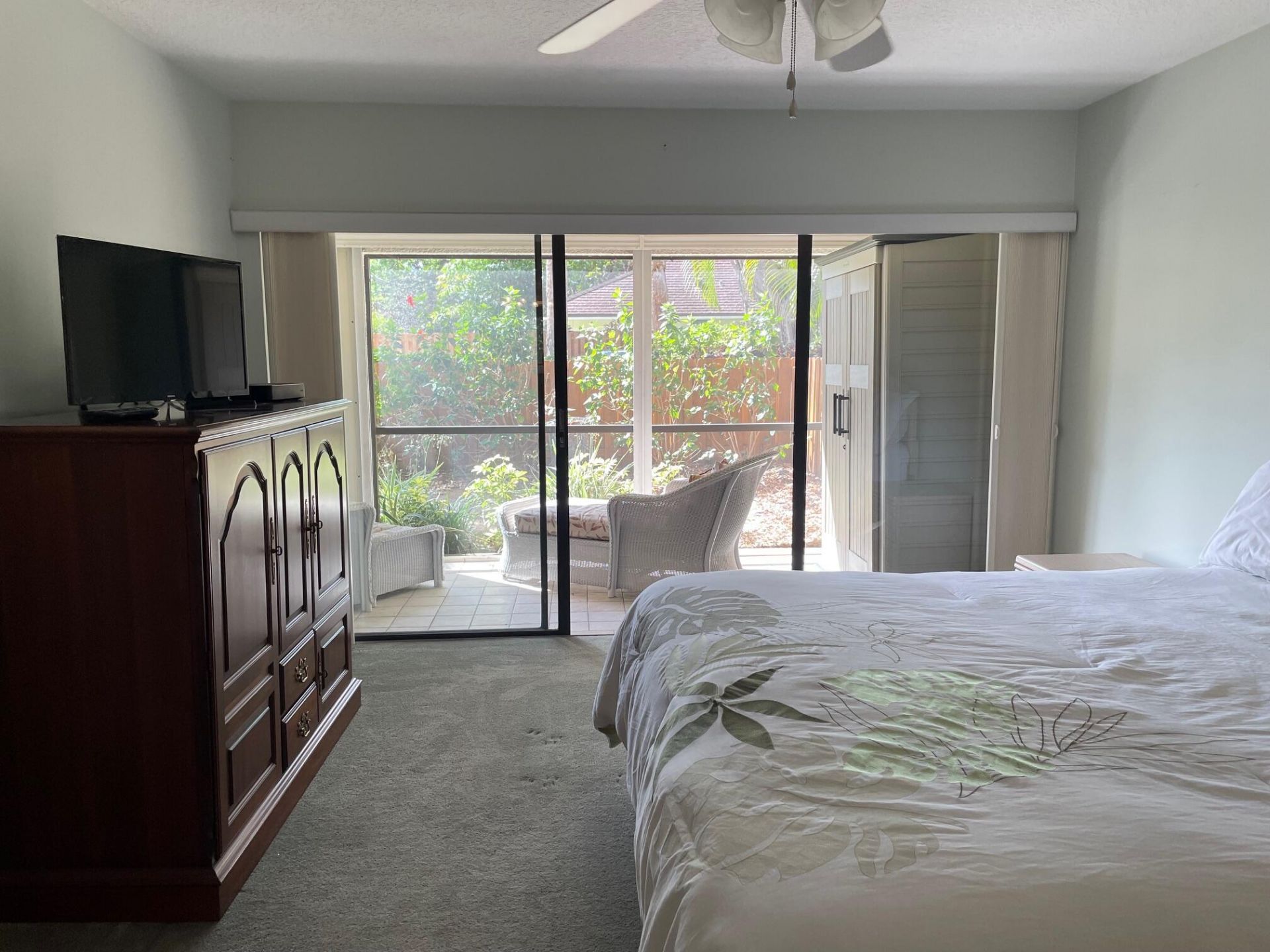 1660 Twelve Oaks Way 105 W/50 Ft Dock, North Palm Beach, FL 33408 Photo