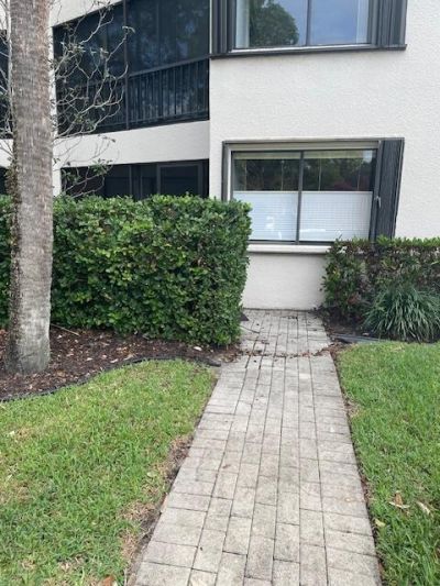 1660 Twelve Oaks Way 105 W/50 Ft Dock, North Palm Beach, FL 33408 Photo