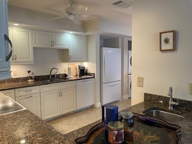 1660 Twelve Oaks Way 105 W/50 Ft Dock, North Palm Beach, FL 33408 Photo