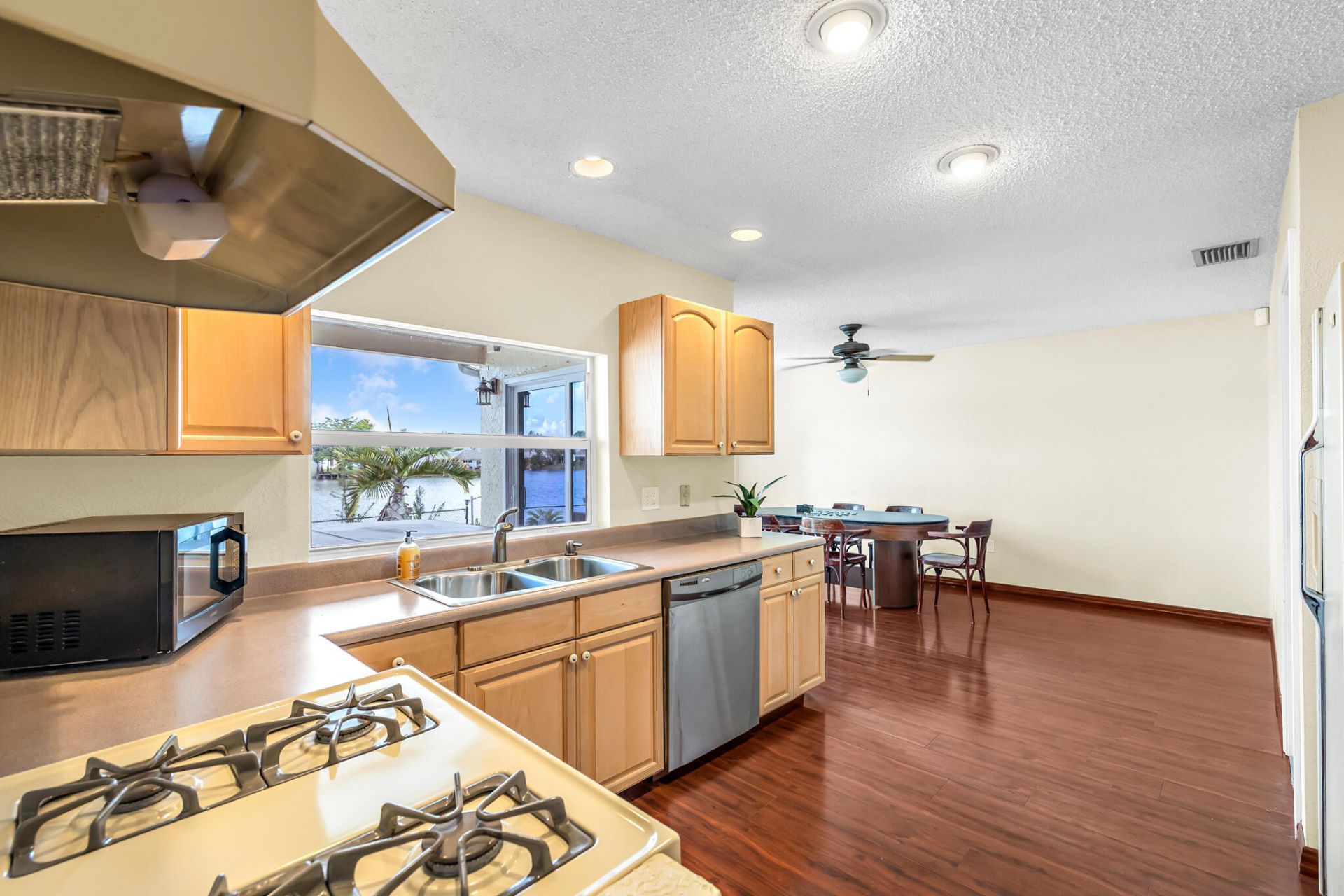 11951 NW 35th Street, Sunrise, FL 33323 Photo